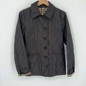 Burberry Fernleigh Quilted Jacket in Gray